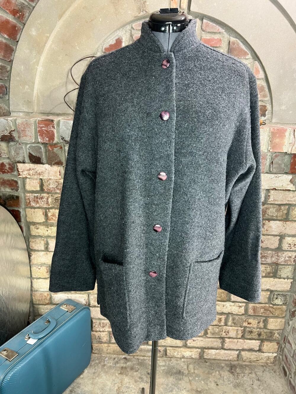Norm Thompson coat wool patch pockets gray